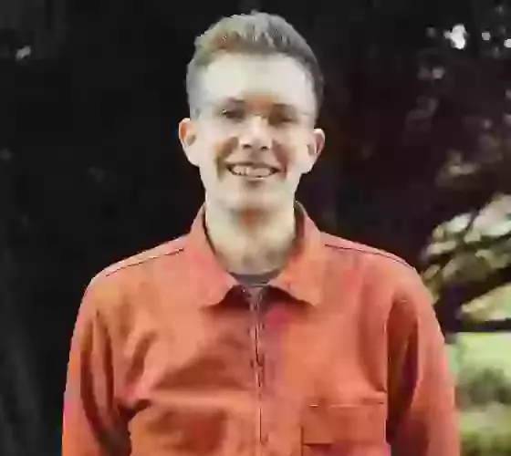 Pete Dobson<br/><h5>Ordinand</h5>